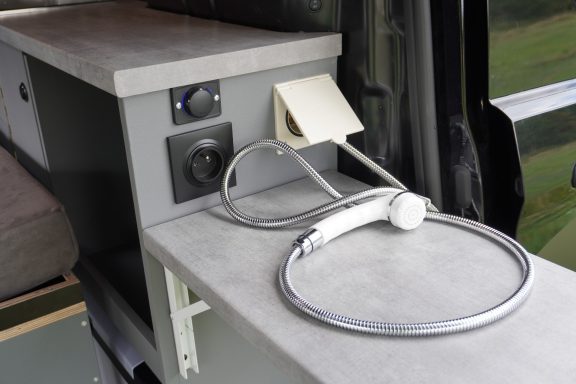 Prises USB et 220v à disposition